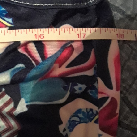 Blouse - Picture 3 of 4